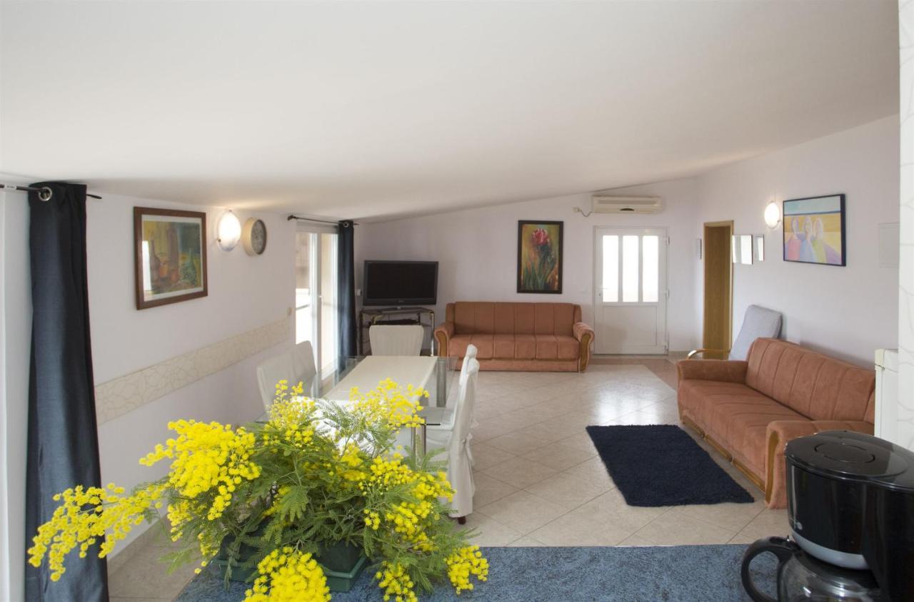 Apartments Gudelj Trogir Eksteriør billede