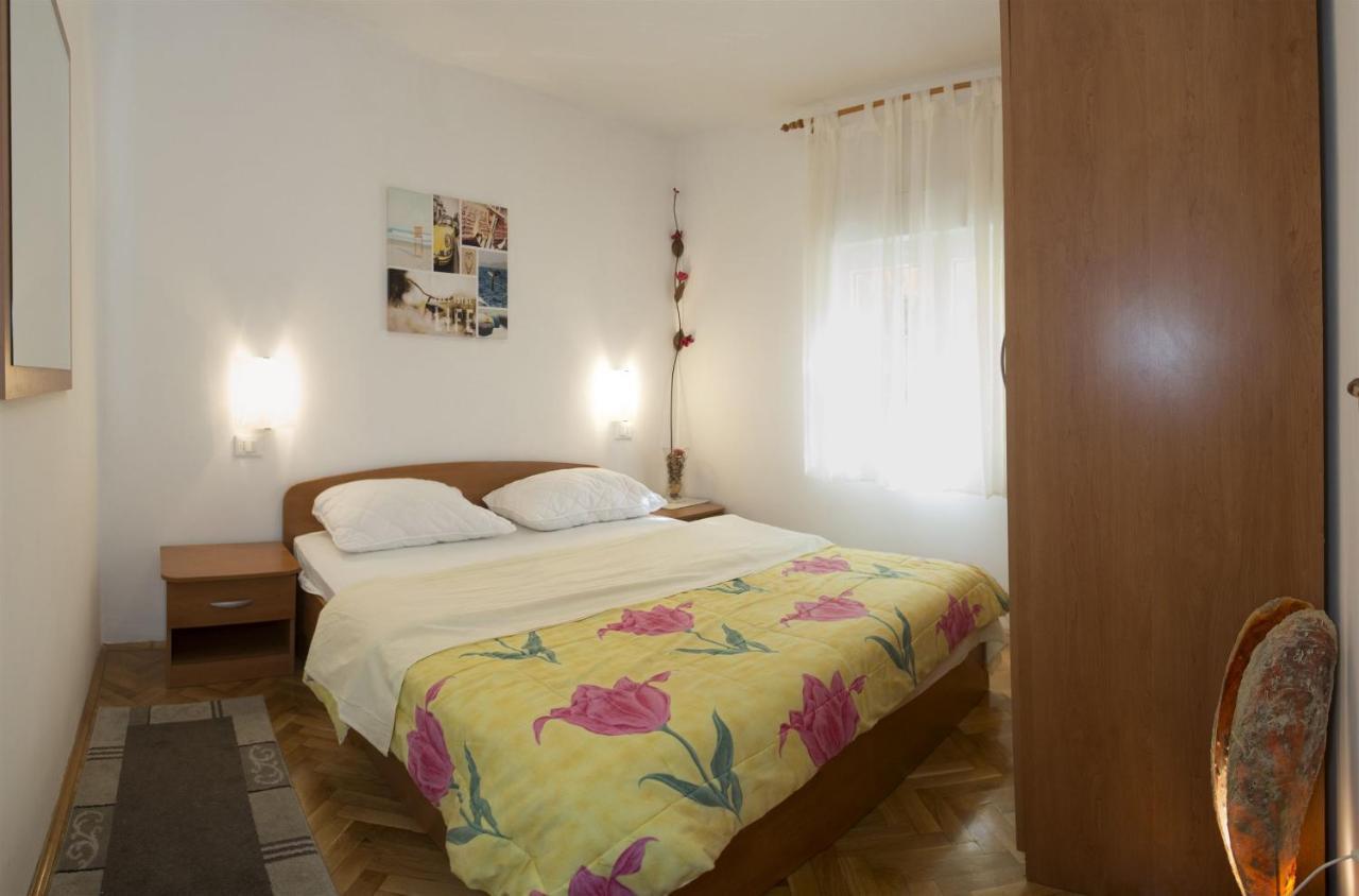 Apartments Gudelj Trogir Eksteriør billede