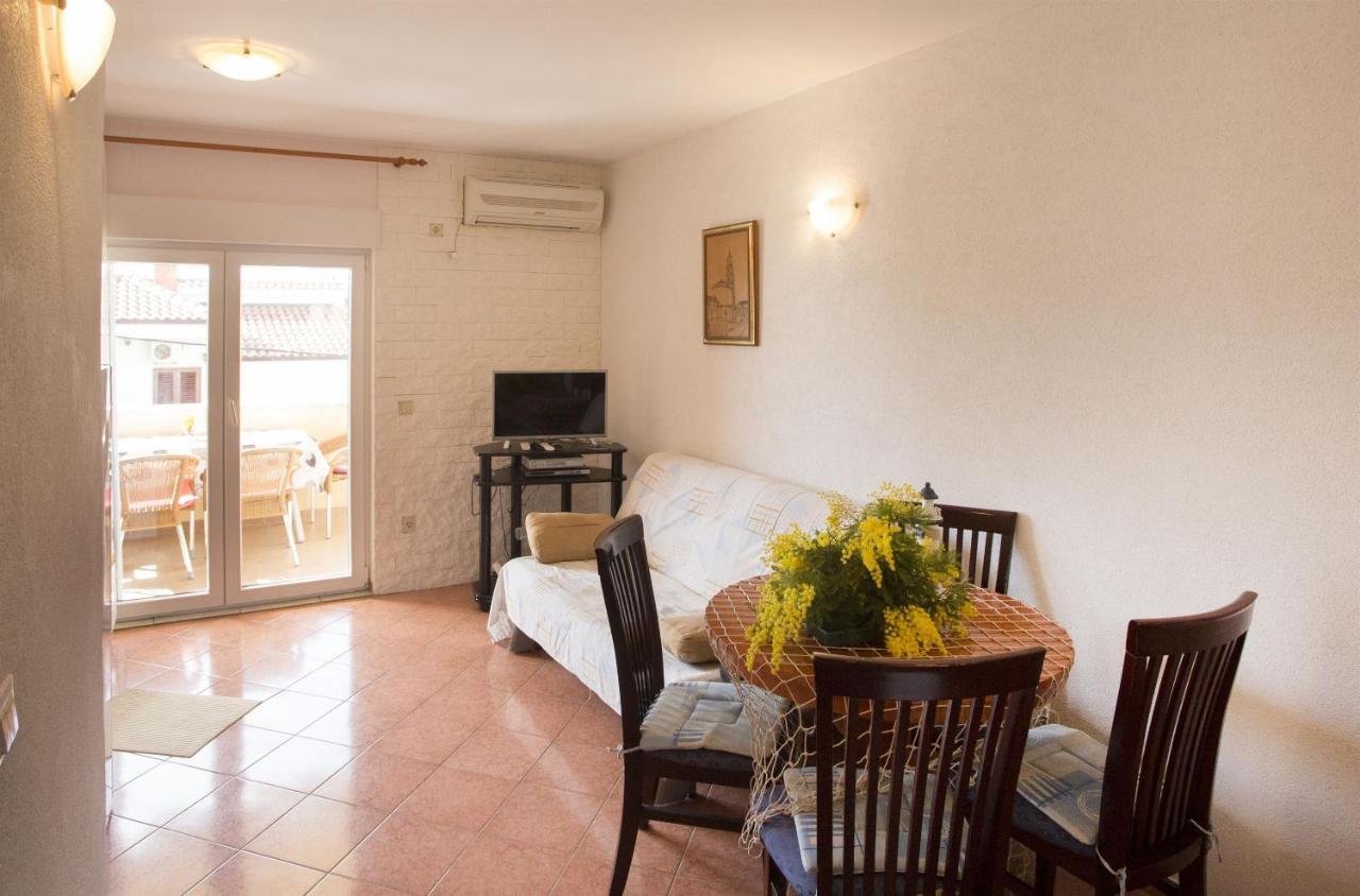 Apartments Gudelj Trogir Eksteriør billede