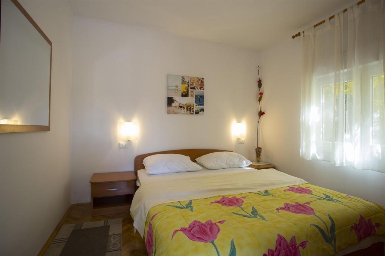 Apartments Gudelj Trogir Eksteriør billede